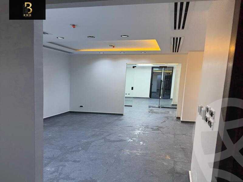 https://aqarmap.com.eg/en/listing/5774888-for-rent-cairo-new-cairo-compounds-hyde-park-centre-ville-hyde-park