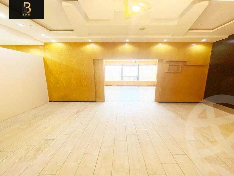 https://aqarmap.com.eg/en/listing/5776351-for-rent-cairo-new-cairo-compounds-wn-nynty-mwl-lndmrk-sbwr