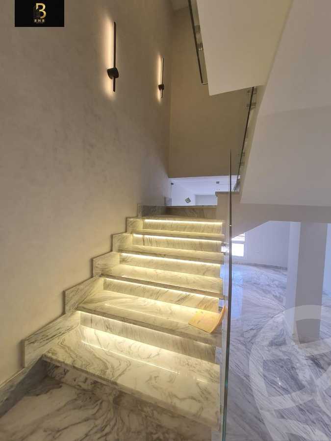 https://aqarmap.com.eg/ar/listing/5860990-for-rent-cairo-new-cairo-compounds-hyde-park-centre-ville-hyde-park