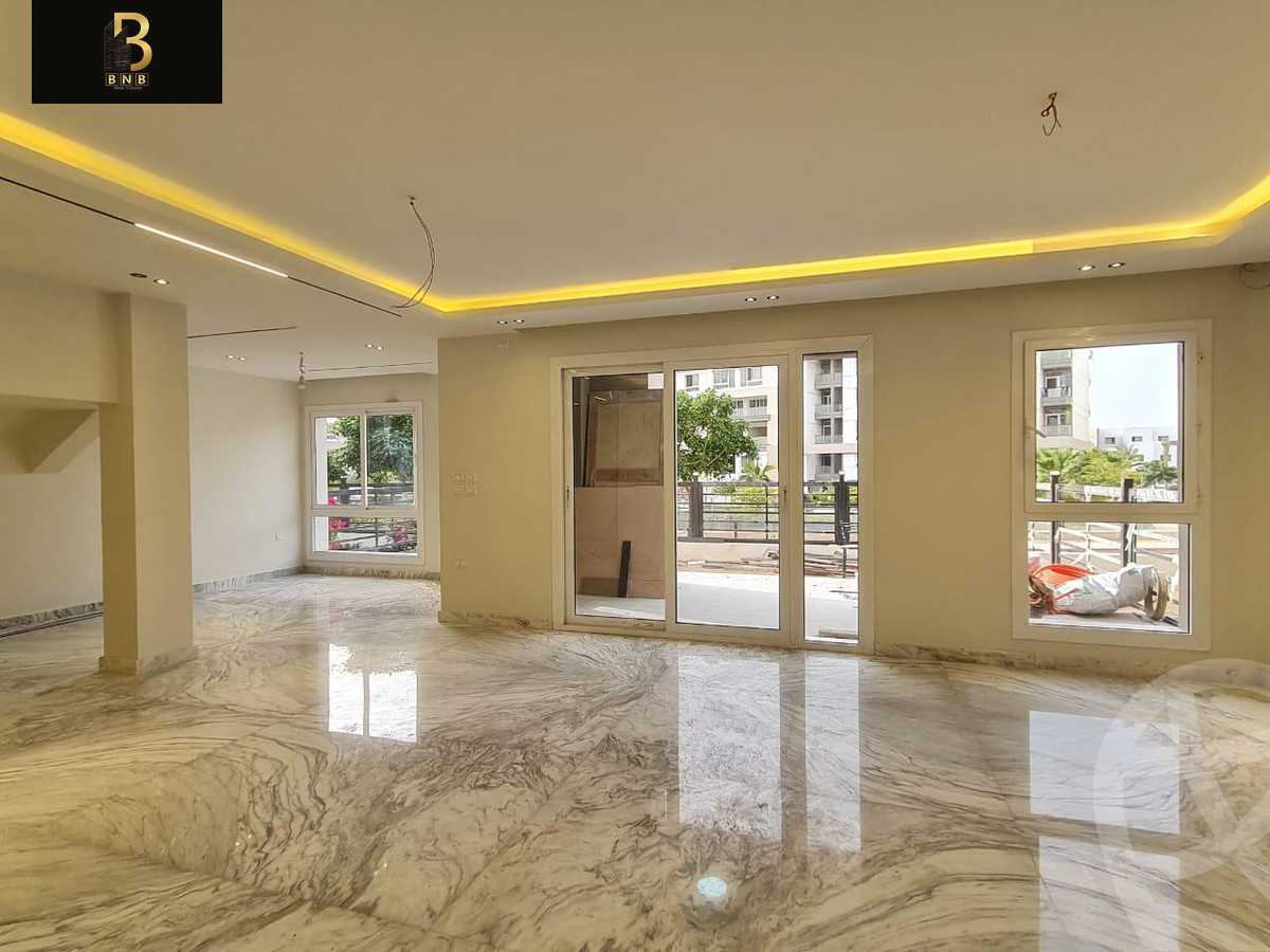 https://aqarmap.com.eg/ar/listing/5860990-for-rent-cairo-new-cairo-compounds-hyde-park-centre-ville-hyde-park