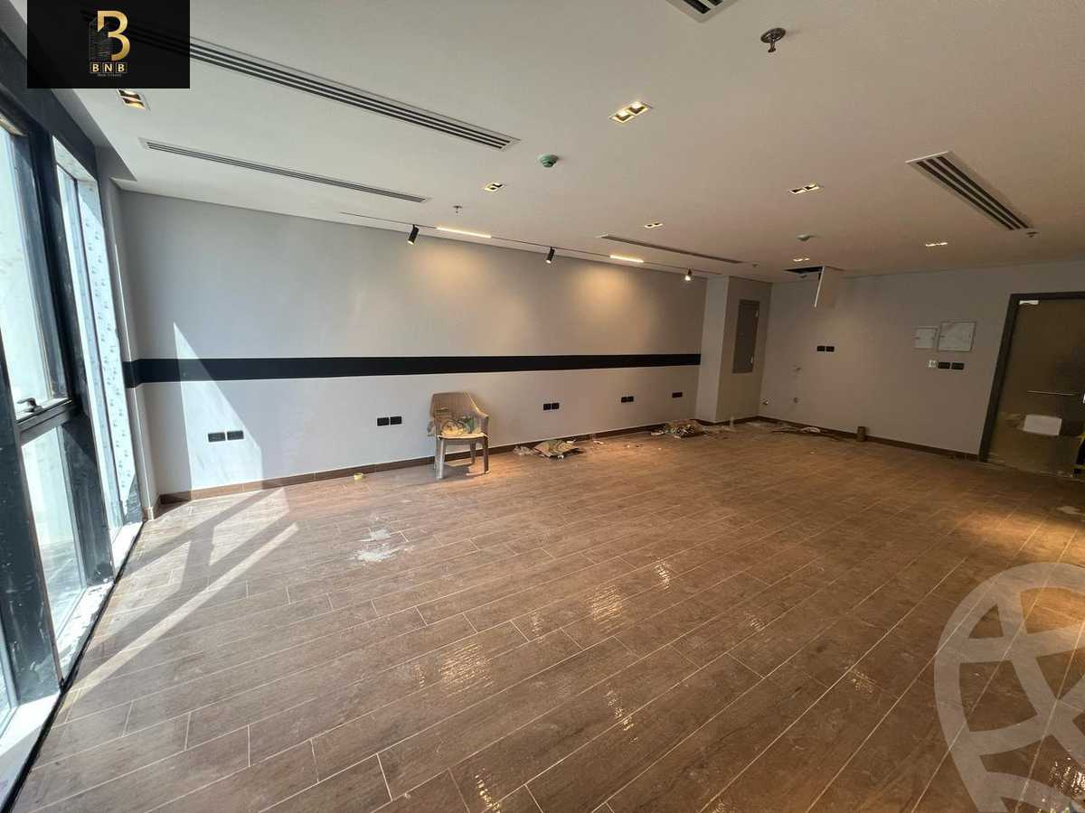https://aqarmap.com.eg/en/listing/5868512-for-rent-cairo-new-cairo-compounds-hyde-park-business-district