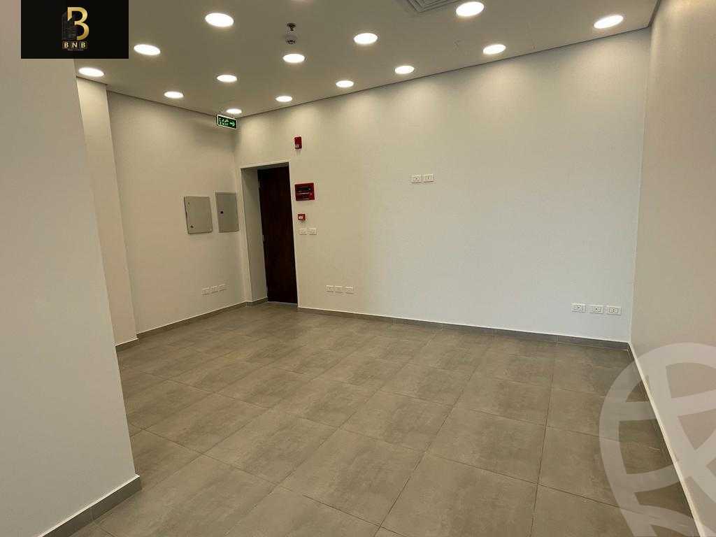 https://aqarmap.com.eg/en/listing/5901211-for-rent-cairo-new-cairo-compounds-jwr-kwmyrshyl-kwmblks-makeplace