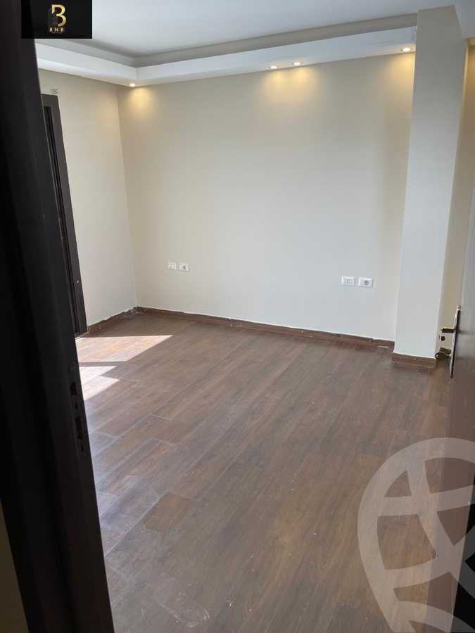 https://aqarmap.com.eg/ar/listing/5903884-for-rent-cairo-new-cairo-compounds-hyde-park-park-corner-hyde-park