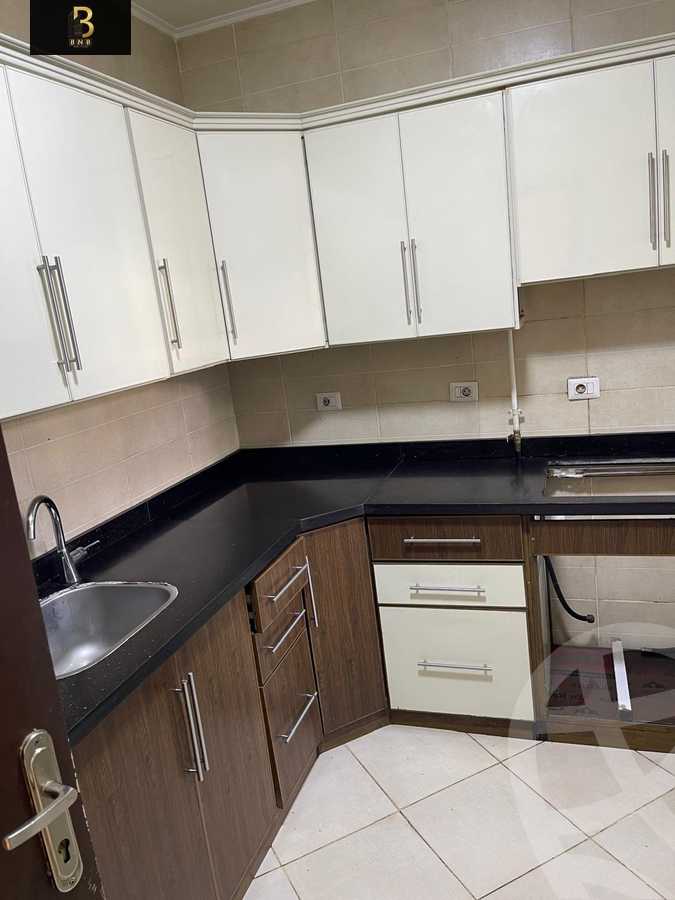 https://aqarmap.com.eg/ar/listing/5903884-for-rent-cairo-new-cairo-compounds-hyde-park-park-corner-hyde-park
