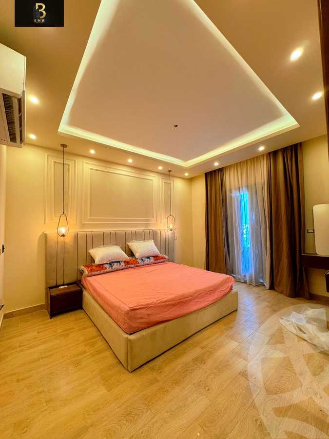 https://aqarmap.com.eg/ar/listing/5910599-for-rent-cairo-new-cairo-compounds-hyde-park-centre-ville-hyde-park
