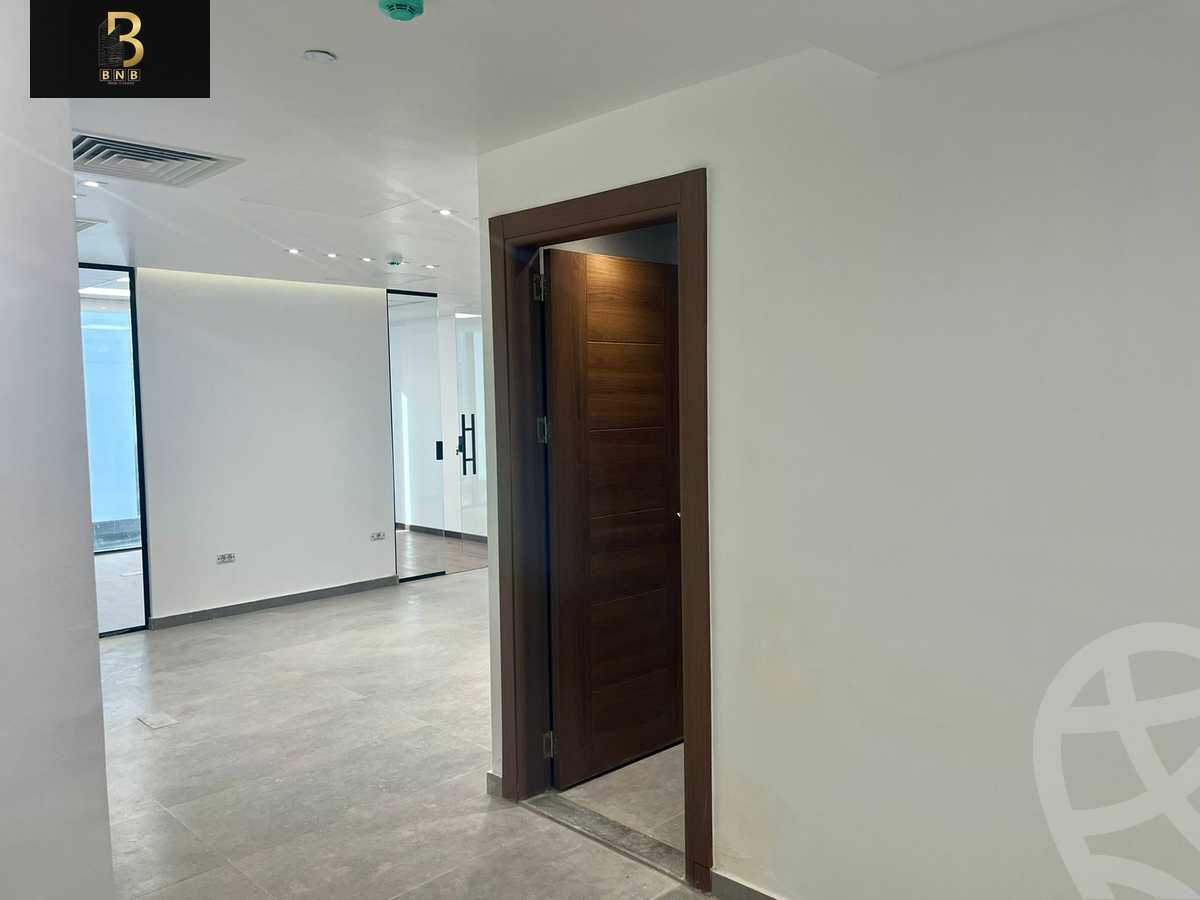 https://aqarmap.com.eg/en/listing/5932121-for-rent-cairo-new-cairo-compounds-hyde-park-centre-ville-hyde-park