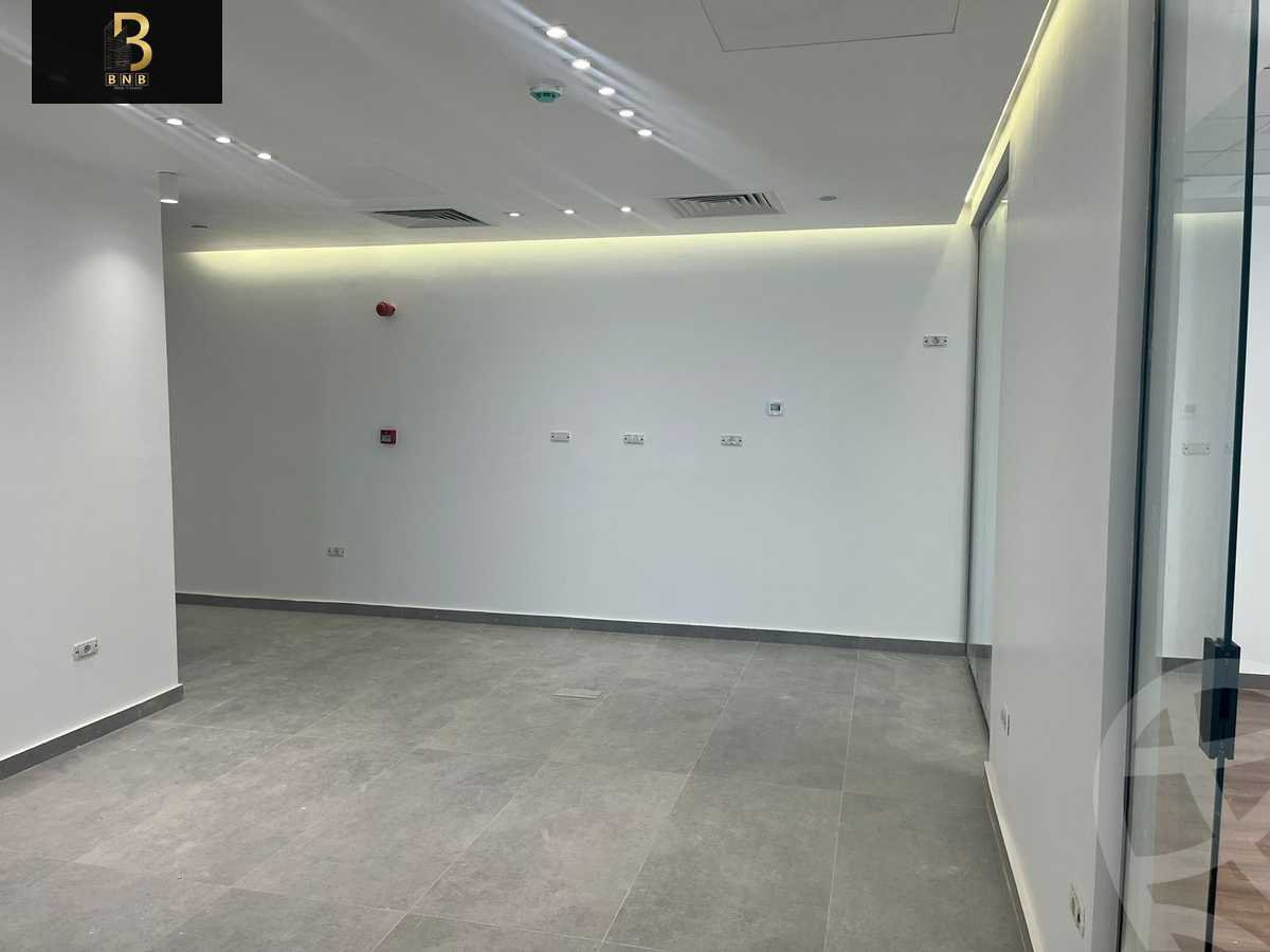 https://aqarmap.com.eg/en/listing/5932121-for-rent-cairo-new-cairo-compounds-hyde-park-centre-ville-hyde-park