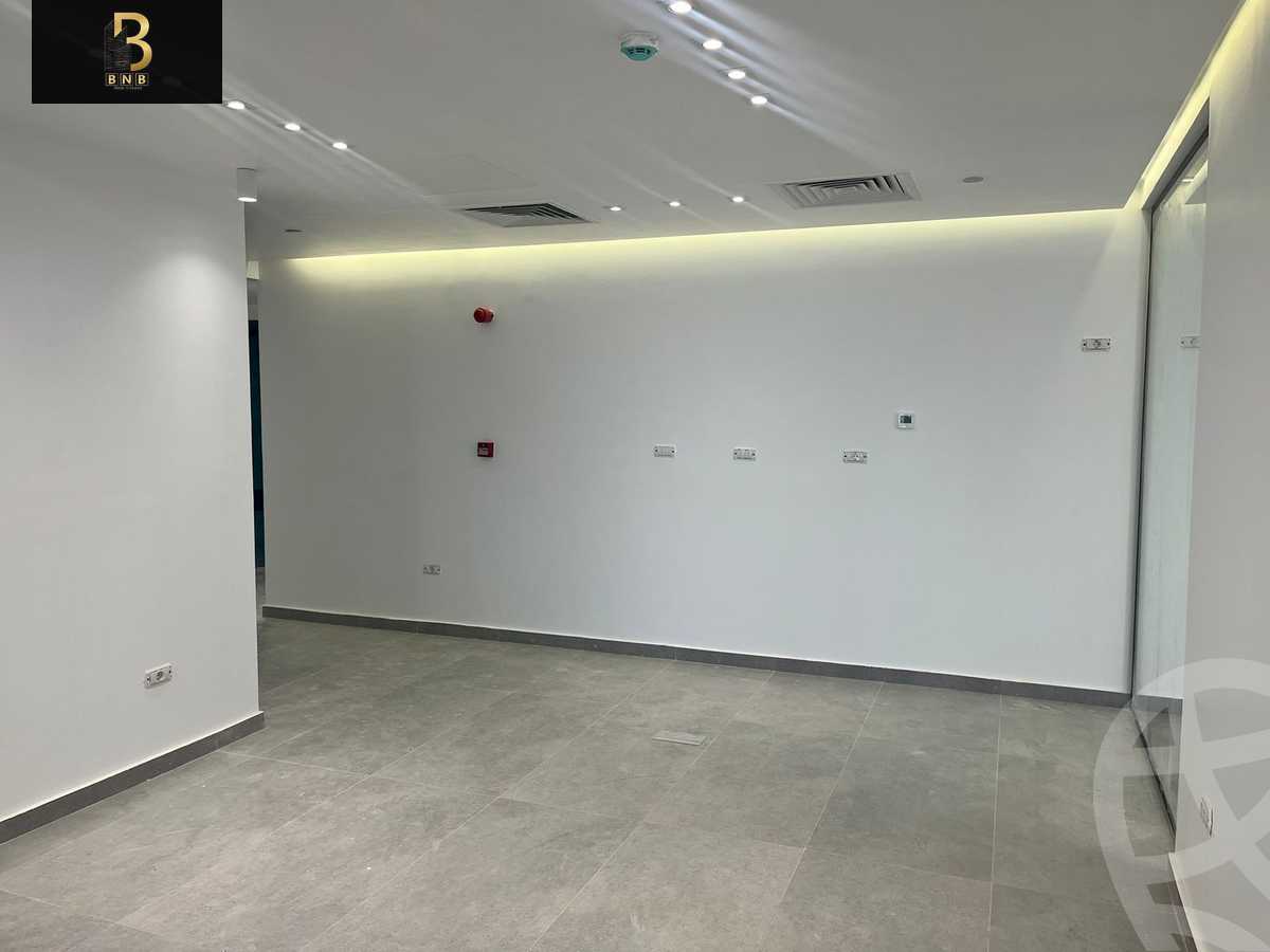 https://aqarmap.com.eg/en/listing/5932121-for-rent-cairo-new-cairo-compounds-hyde-park-centre-ville-hyde-park