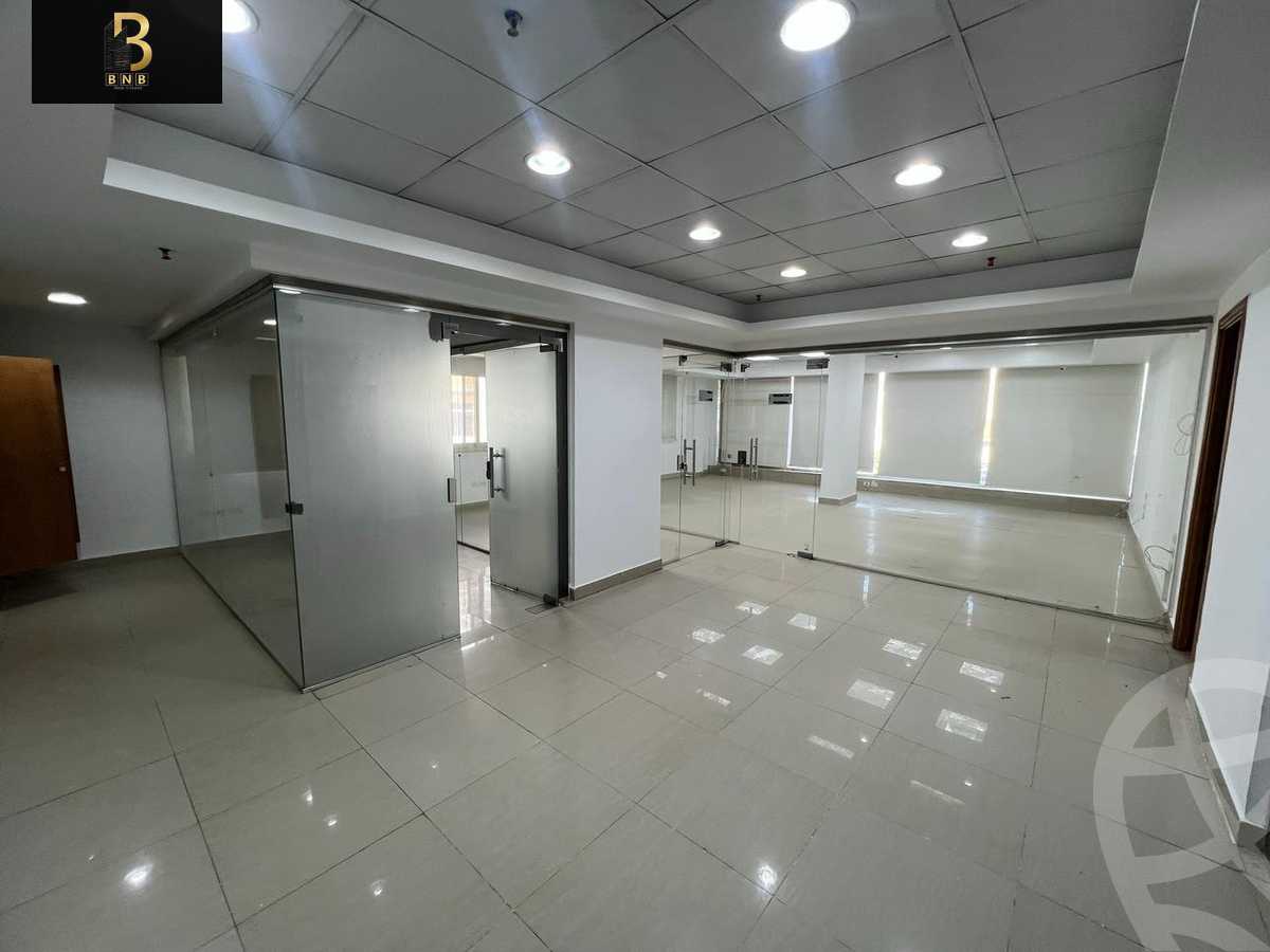https://aqarmap.com.eg/en/listing/5967145-for-rent-cairo-new-cairo-first-settlement-mhwr-mstfy-kml
