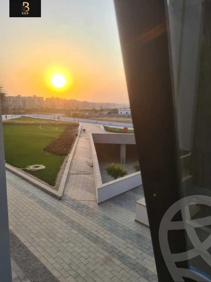 https://aqarmap.com.eg/ar/listing/6008784-for-rent-cairo-new-cairo-compounds-hyde-park-centre-ville-hyde-park
