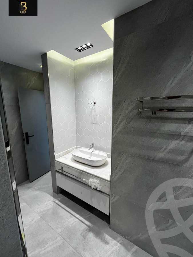 https://aqarmap.com.eg/en/listing/6009362-for-rent-cairo-new-cairo-compounds-lakeview-residence