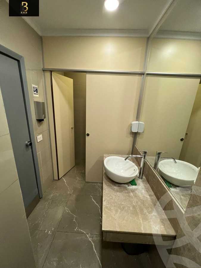 https://aqarmap.com.eg/ar/listing/6013590-for-rent-cairo-new-cairo-90th-street-south-teseen-st