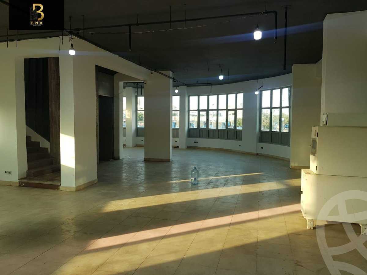 https://aqarmap.com.eg/ar/listing/6018059-for-rent-cairo-new-cairo-first-settlement-mhwr-mstfy-kml