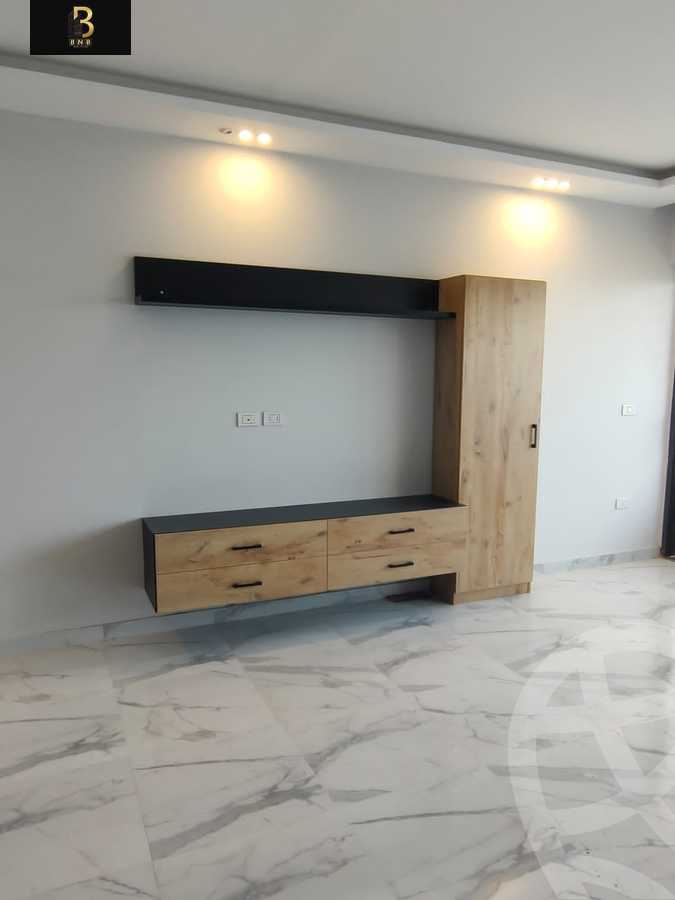 https://aqarmap.com.eg/en/listing/6024129-for-rent-cairo-new-cairo-compounds-lakeview-residence