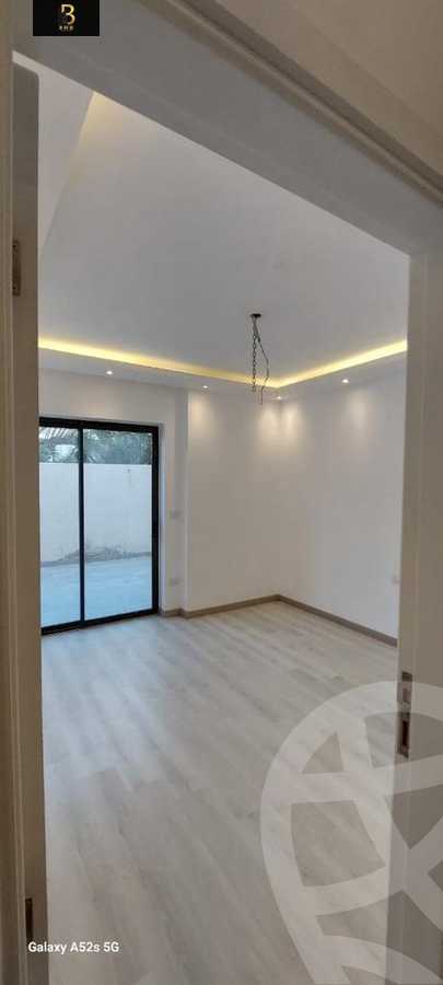 https://aqarmap.com.eg/en/listing/6056432-for-rent-cairo-new-cairo-compounds-lakeview-residence