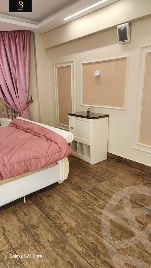 https://aqarmap.com.eg/ar/listing/6107153-for-rent-cairo-new-cairo-compounds-mountain-view-hyde-park