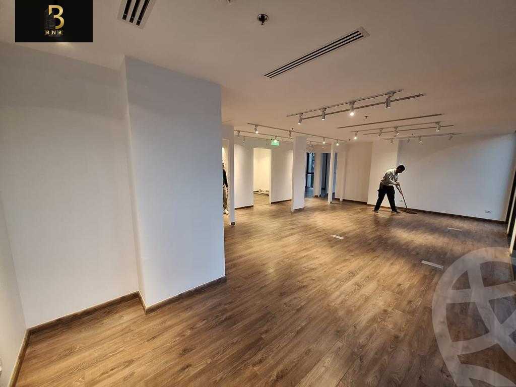 https://aqarmap.com.eg/ar/listing/6132714-for-rent-cairo-new-cairo-compounds-eastown-spectrum-eastown-compound