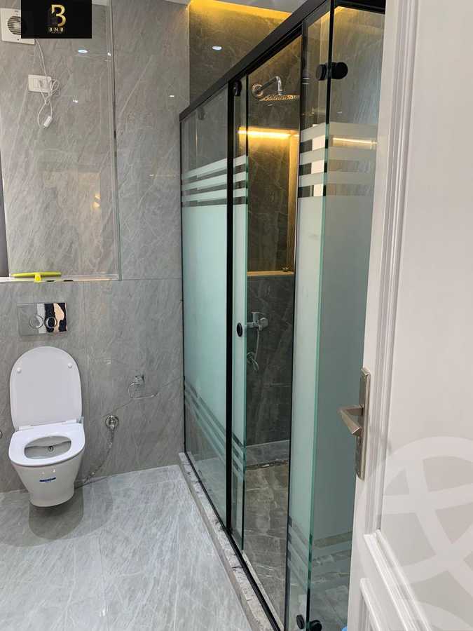 https://aqarmap.com.eg/ar/listing/6165655-for-rent-cairo-new-cairo-compounds-mountain-view-hyde-park