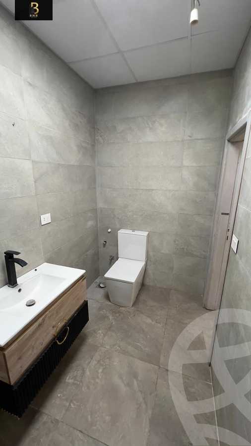 https://aqarmap.com.eg/ar/listing/6209348-for-rent-cairo-new-cairo-shr-mjm-lbnwk