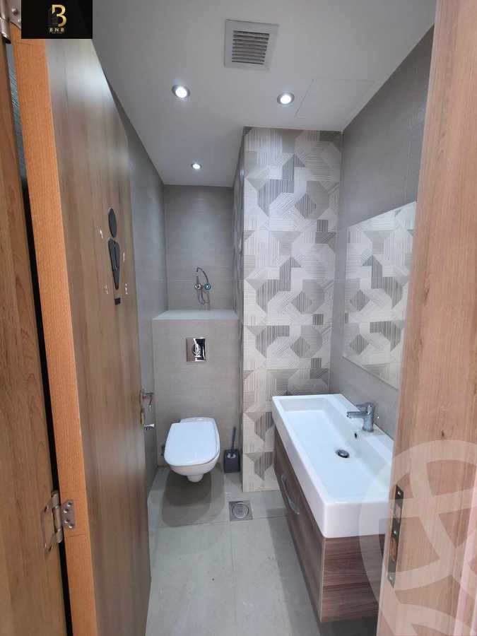 https://aqarmap.com.eg/ar/listing/6235100-for-rent-cairo-new-cairo-shr-mjm-lbnwk