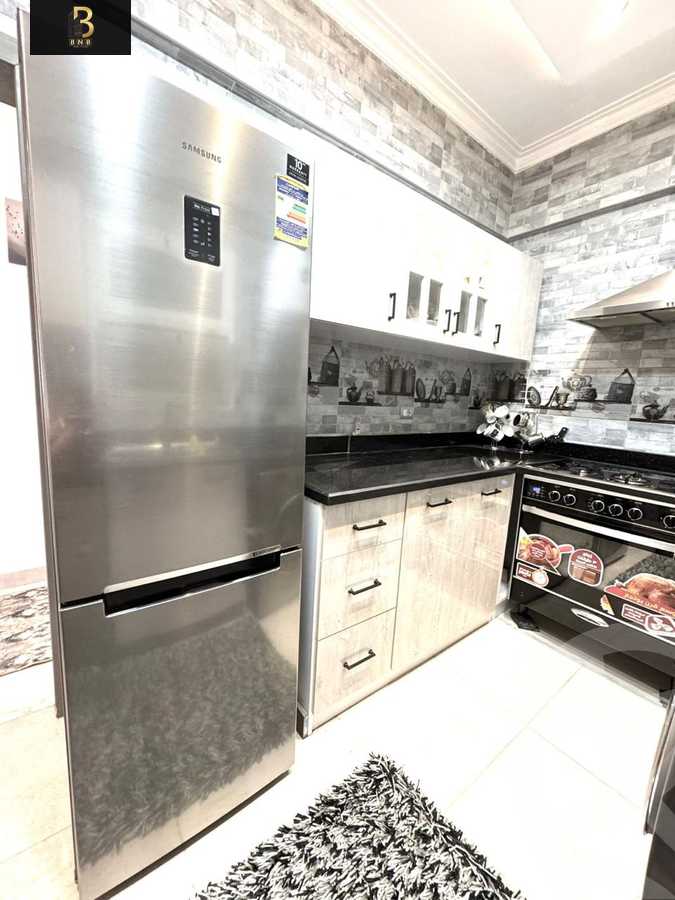 https://aqarmap.com.eg/ar/listing/6253688-for-rent-cairo-new-cairo-compounds-hyde-park-centre-ville-hyde-park