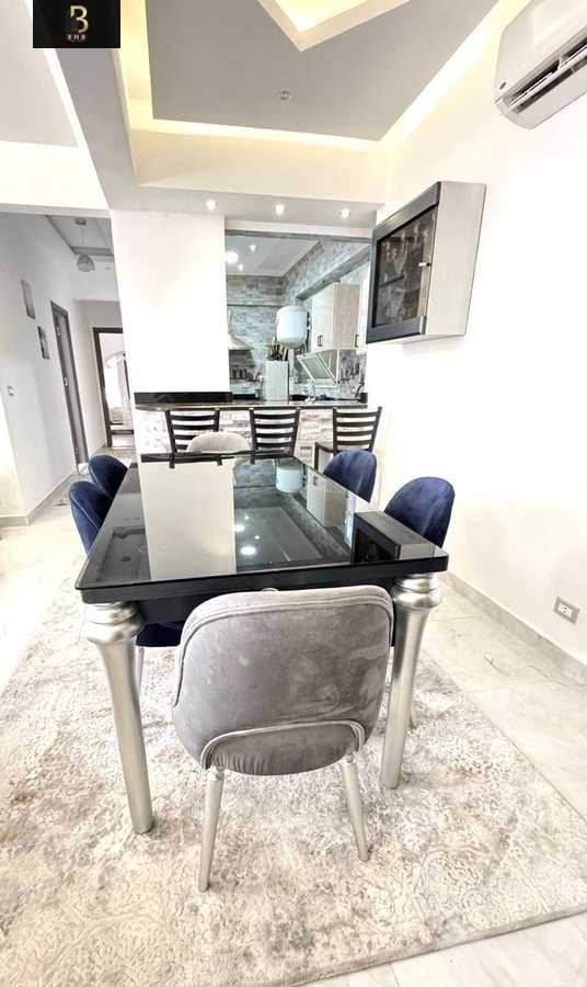 https://aqarmap.com.eg/ar/listing/6253688-for-rent-cairo-new-cairo-compounds-hyde-park-centre-ville-hyde-park