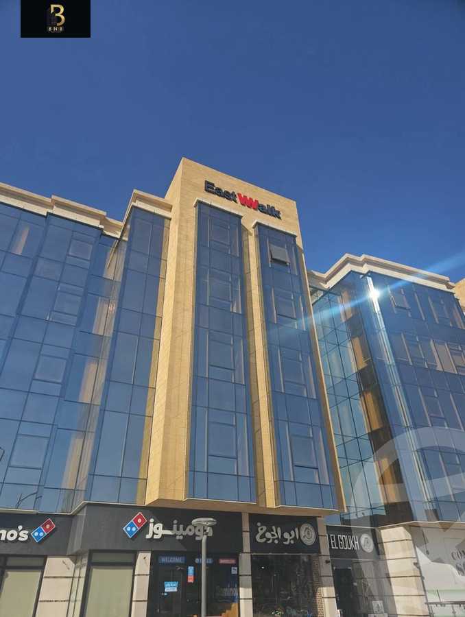 https://aqarmap.com.eg/ar/listing/6254339-for-rent-cairo-new-cairo-compounds-byrl-d-rw