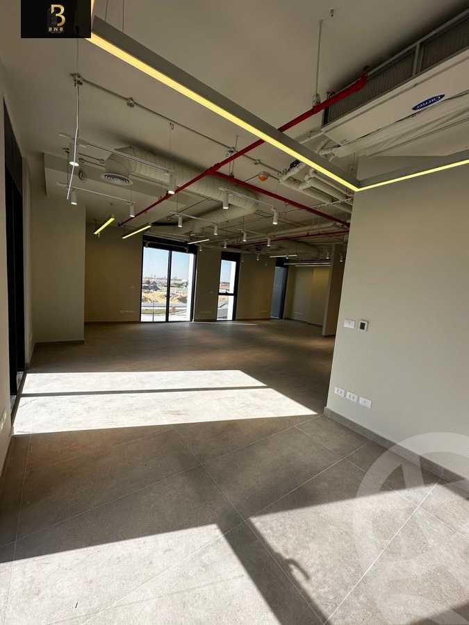 https://aqarmap.com.eg/ar/listing/6265473-for-rent-cairo-new-cairo-compounds-hyde-park-centre-ville-hyde-park