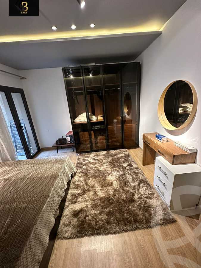 https://aqarmap.com.eg/ar/listing/6303840-for-rent-cairo-new-cairo-compounds-fifth-square