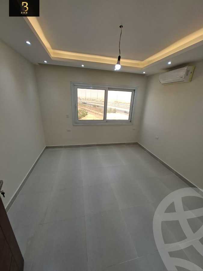 https://aqarmap.com.eg/ar/listing/6313626-for-rent-cairo-new-cairo-compounds-hyde-park-centre-ville-hyde-park