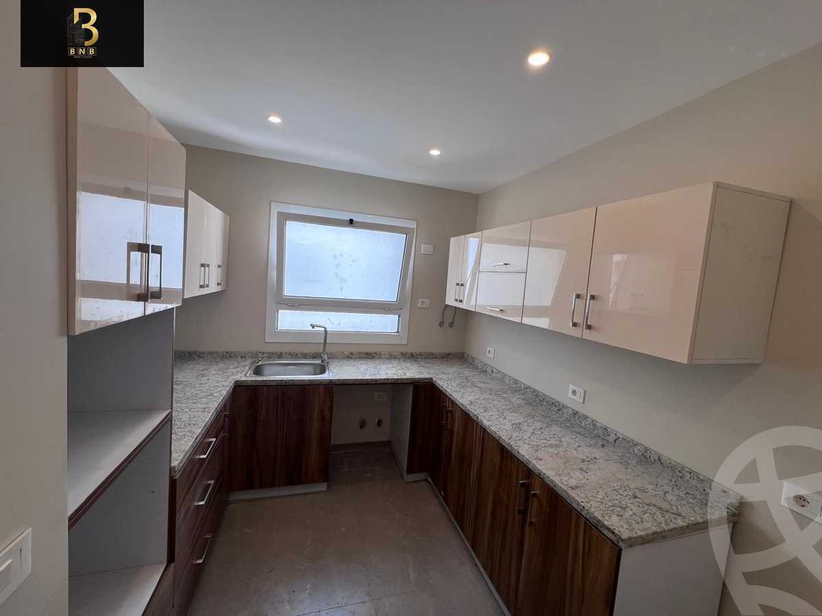 https://aqarmap.com.eg/ar/listing/6324832-for-rent-cairo-new-cairo-compounds-hyde-park-centre-ville-hyde-park