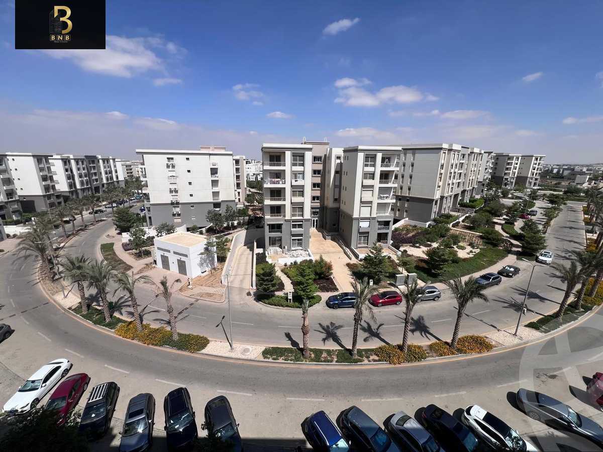 https://aqarmap.com.eg/ar/listing/6324832-for-rent-cairo-new-cairo-compounds-hyde-park-centre-ville-hyde-park