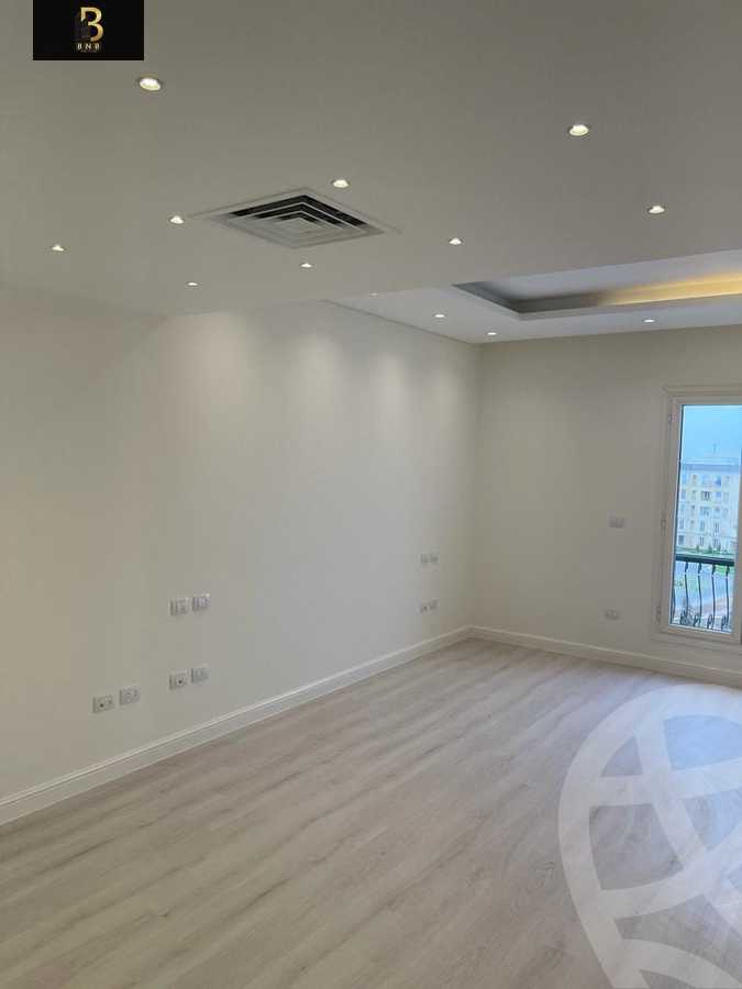 https://aqarmap.com.eg/ar/listing/6331519-for-rent-cairo-new-cairo-compounds-mountain-view-hyde-park