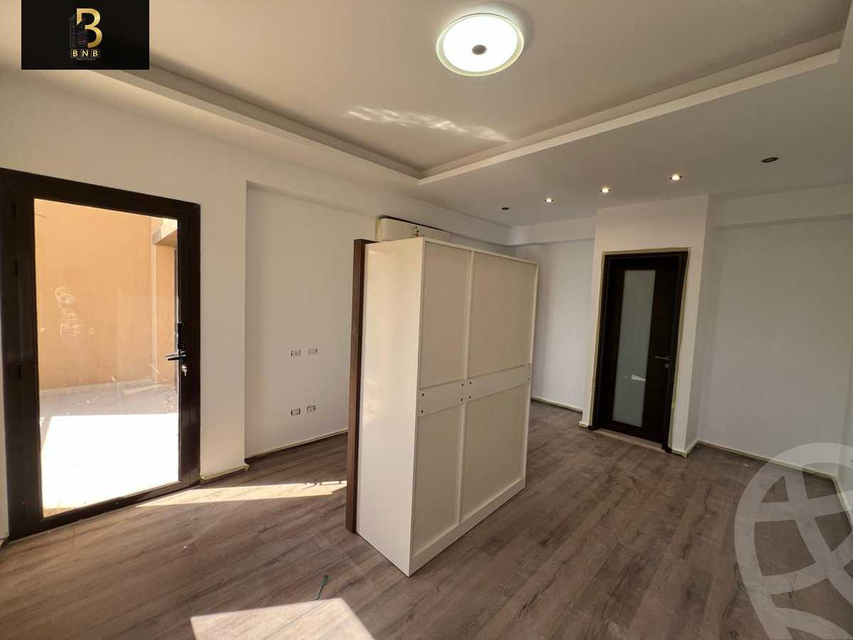 https://aqarmap.com.eg/ar/listing/6382580-for-rent-cairo-new-cairo-compounds-mivida-mivida-parcel