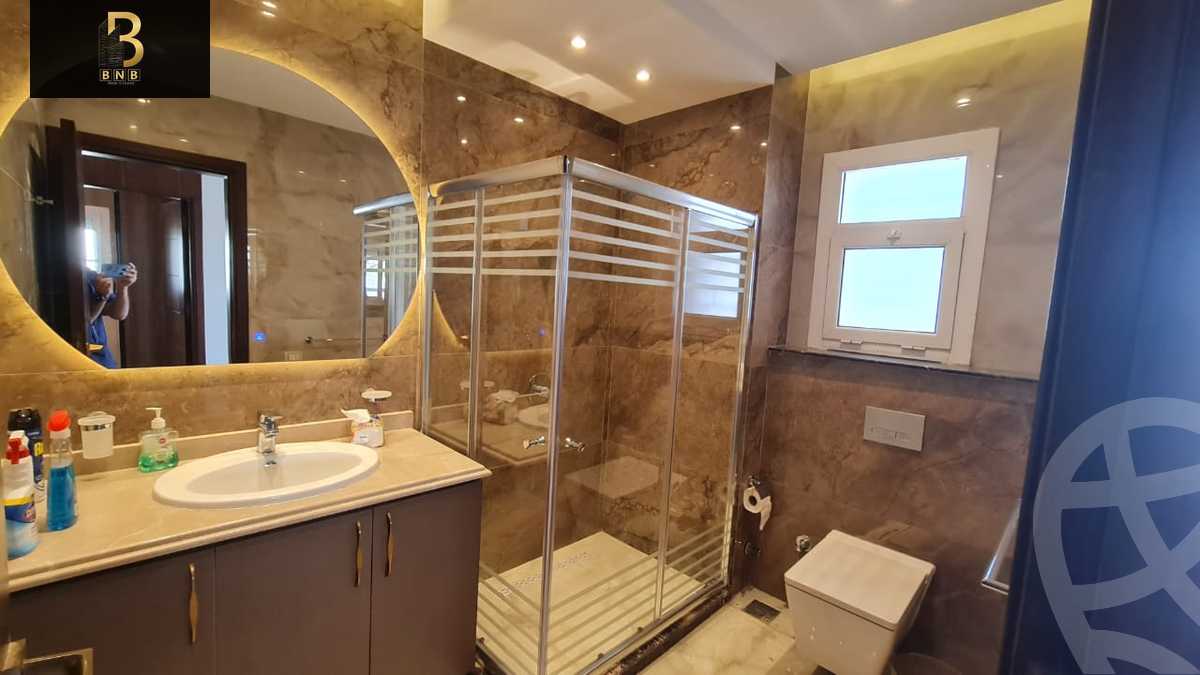 https://aqarmap.com.eg/ar/listing/6382699-for-rent-cairo-new-cairo-compounds-hyde-park-centre-ville-hyde-park
