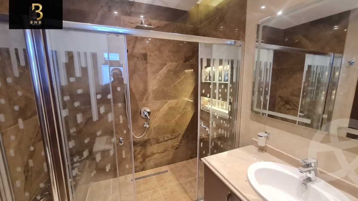 https://aqarmap.com.eg/ar/listing/6382699-for-rent-cairo-new-cairo-compounds-hyde-park-centre-ville-hyde-park