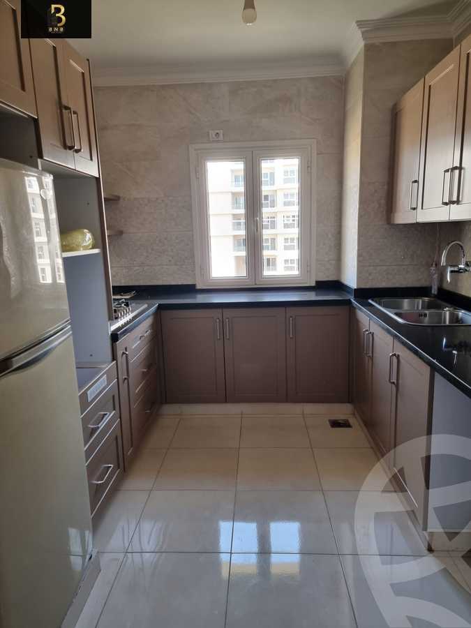https://aqarmap.com.eg/ar/listing/6533389-for-rent-cairo-new-cairo-compounds-mountain-view-hyde-park