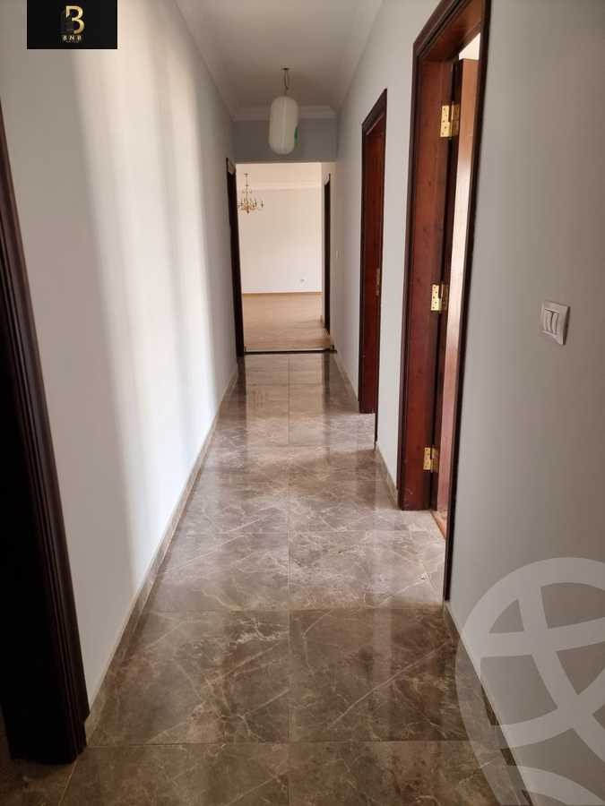 https://aqarmap.com.eg/ar/listing/6533389-for-rent-cairo-new-cairo-compounds-mountain-view-hyde-park
