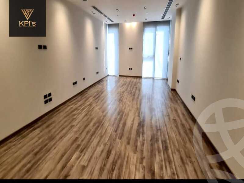 https://aqarmap.com.eg/ar/listing/5054043-for-rent-cairo-new-cairo-compounds-hyde-park-business-district