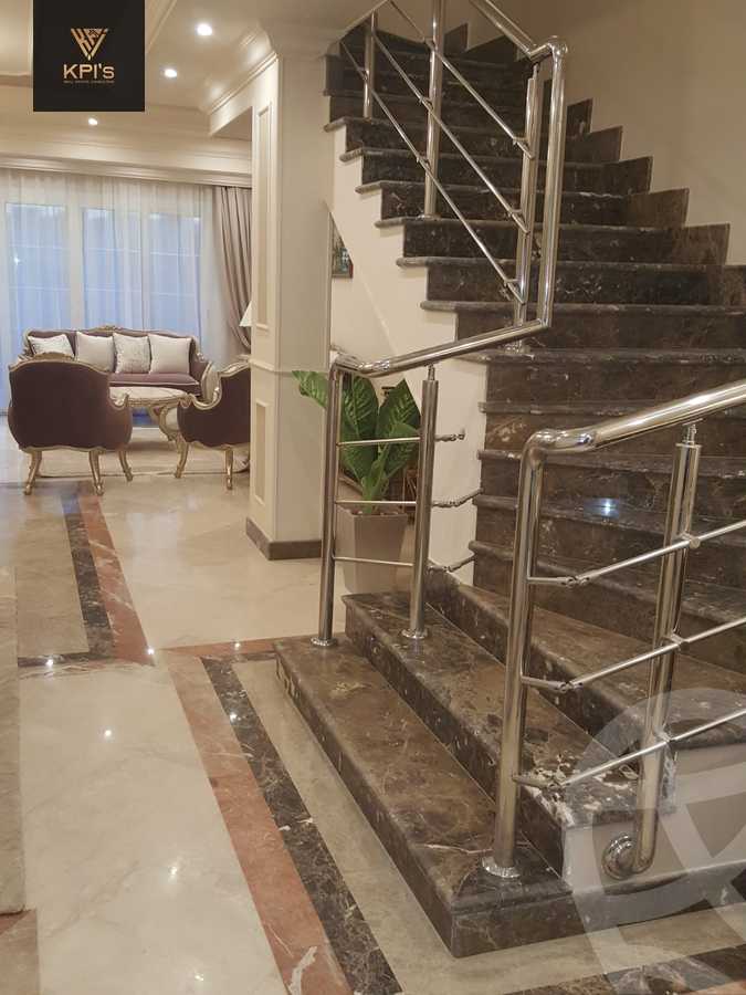 https://aqarmap.com.eg/en/listing/5108228-for-rent-cairo-new-cairo-compounds-mountain-view-hyde-park