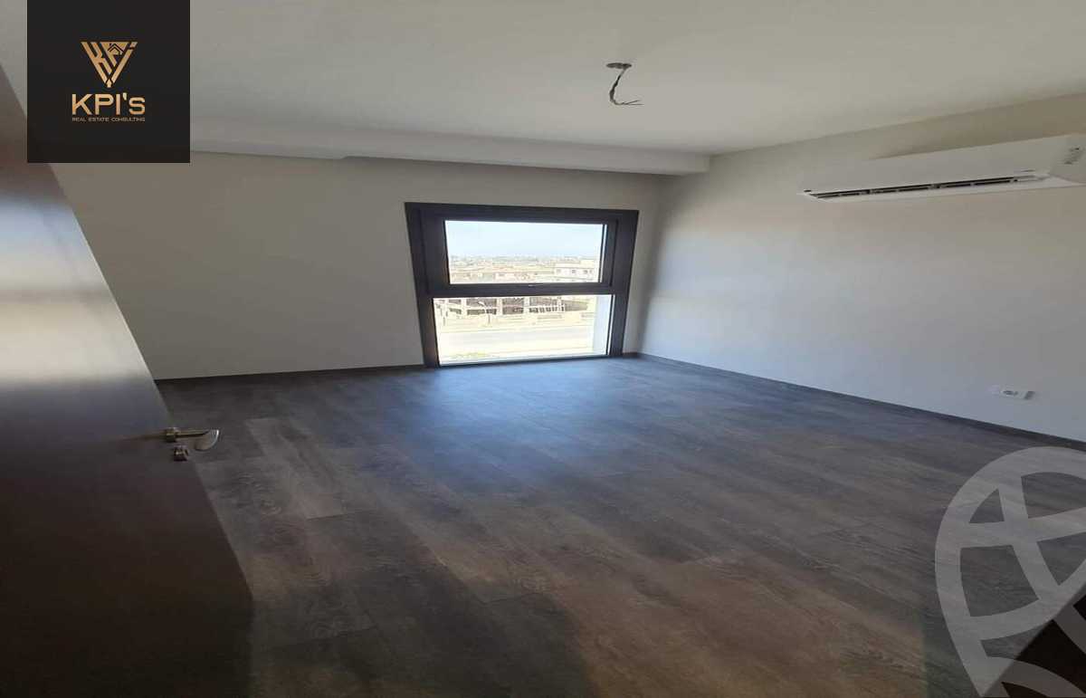 https://aqarmap.com.eg/en/listing/5228107-for-sale-cairo-new-cairo-compounds-zyd-yst