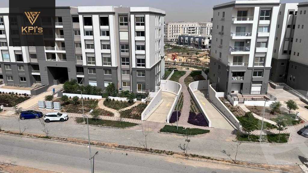 https://aqarmap.com.eg/en/listing/5231248-for-sale-cairo-new-cairo-compounds-hyde-park-greens-hyde-park-compound