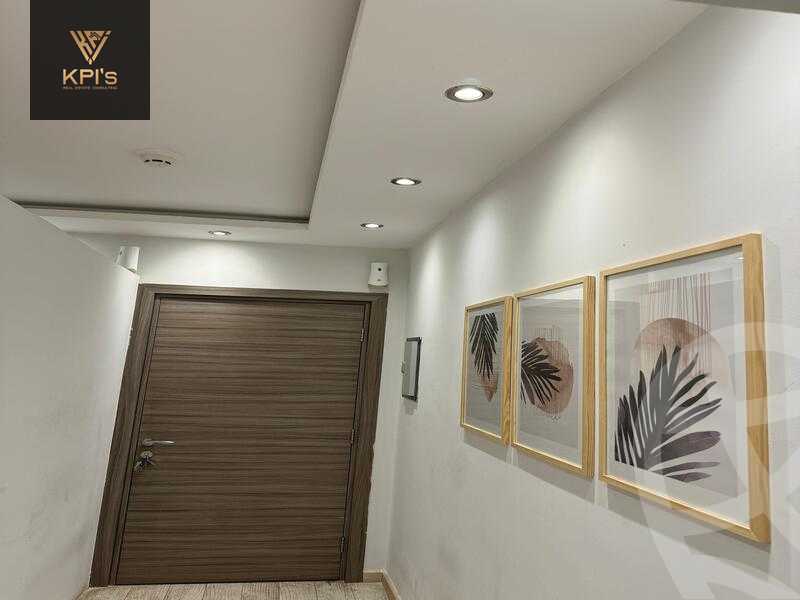 https://aqarmap.com.eg/ar/listing/5310611-for-rent-cairo-new-cairo-compounds-tryfywm-byzns-kwmblks-nm-llttwyr