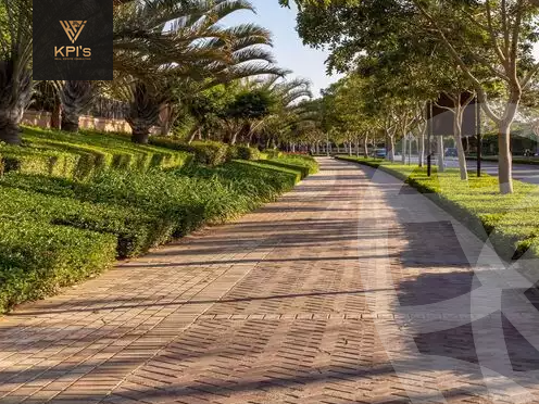 https://aqarmap.com.eg/en/listing/5310099-for-sale-cairo-new-cairo-compounds-mivida-mivida-business-park-emaar