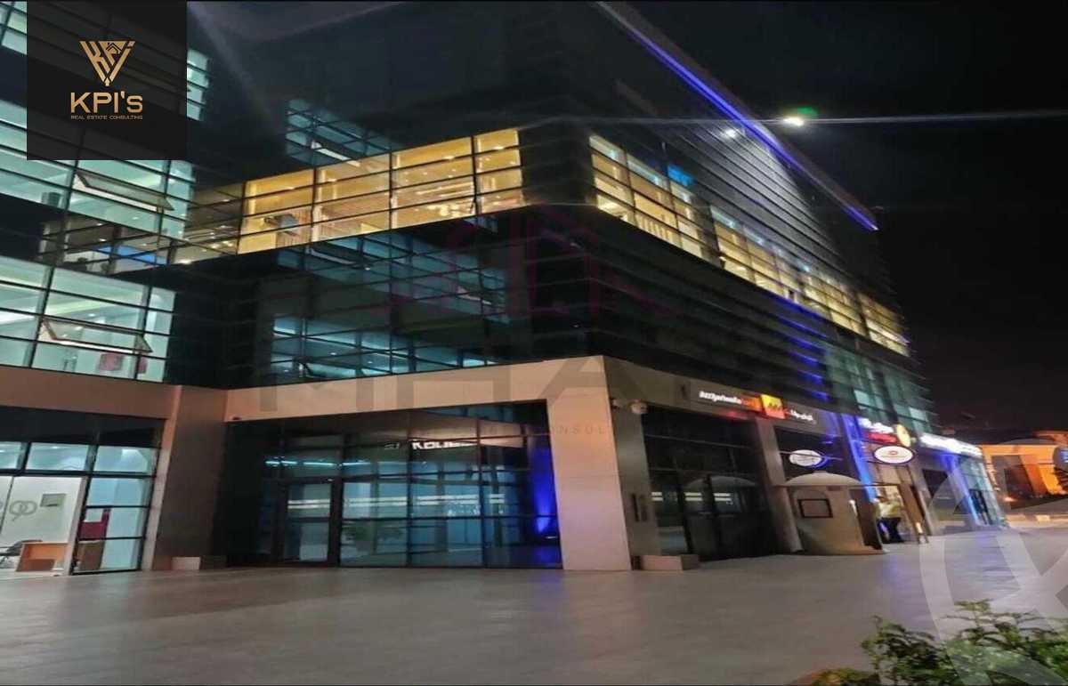 https://aqarmap.com.eg/en/listing/5329334-for-sale-cairo-new-cairo-compounds-top-90-mall