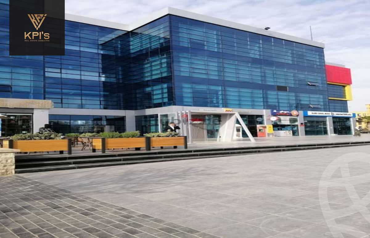 https://aqarmap.com.eg/en/listing/5329334-for-sale-cairo-new-cairo-compounds-top-90-mall
