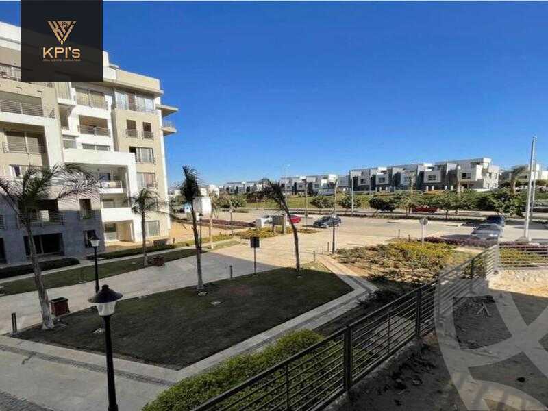 https://aqarmap.com.eg/en/listing/5336252-for-sale-cairo-new-cairo-compounds-hyde-park-parkway-hyde-park-compound