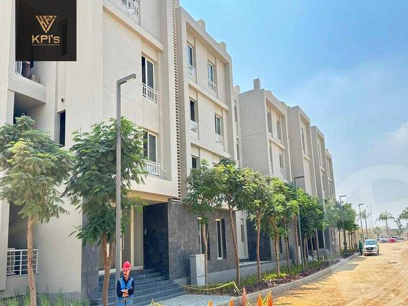 https://aqarmap.com.eg/ar/listing/5363864-for-sale-cairo-new-cairo-compounds-w-signature-compound-waterway