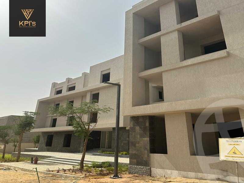 https://aqarmap.com.eg/ar/listing/5363864-for-sale-cairo-new-cairo-compounds-w-signature-compound-waterway