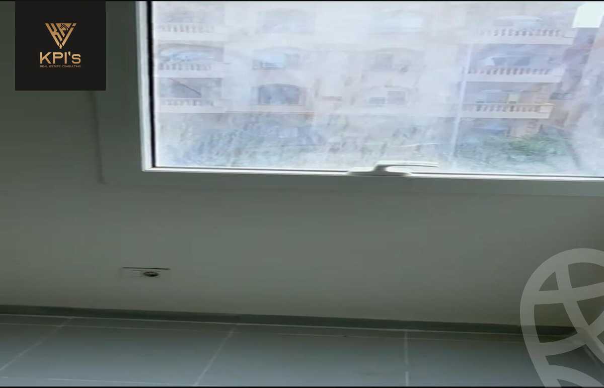https://aqarmap.com.eg/en/listing/5413614-for-rent-cairo-new-cairo-compounds-bznys-bls-ktlyst-llttwyr